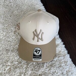 47 Brand New York Yankees Cream & Tan Baseball Hat